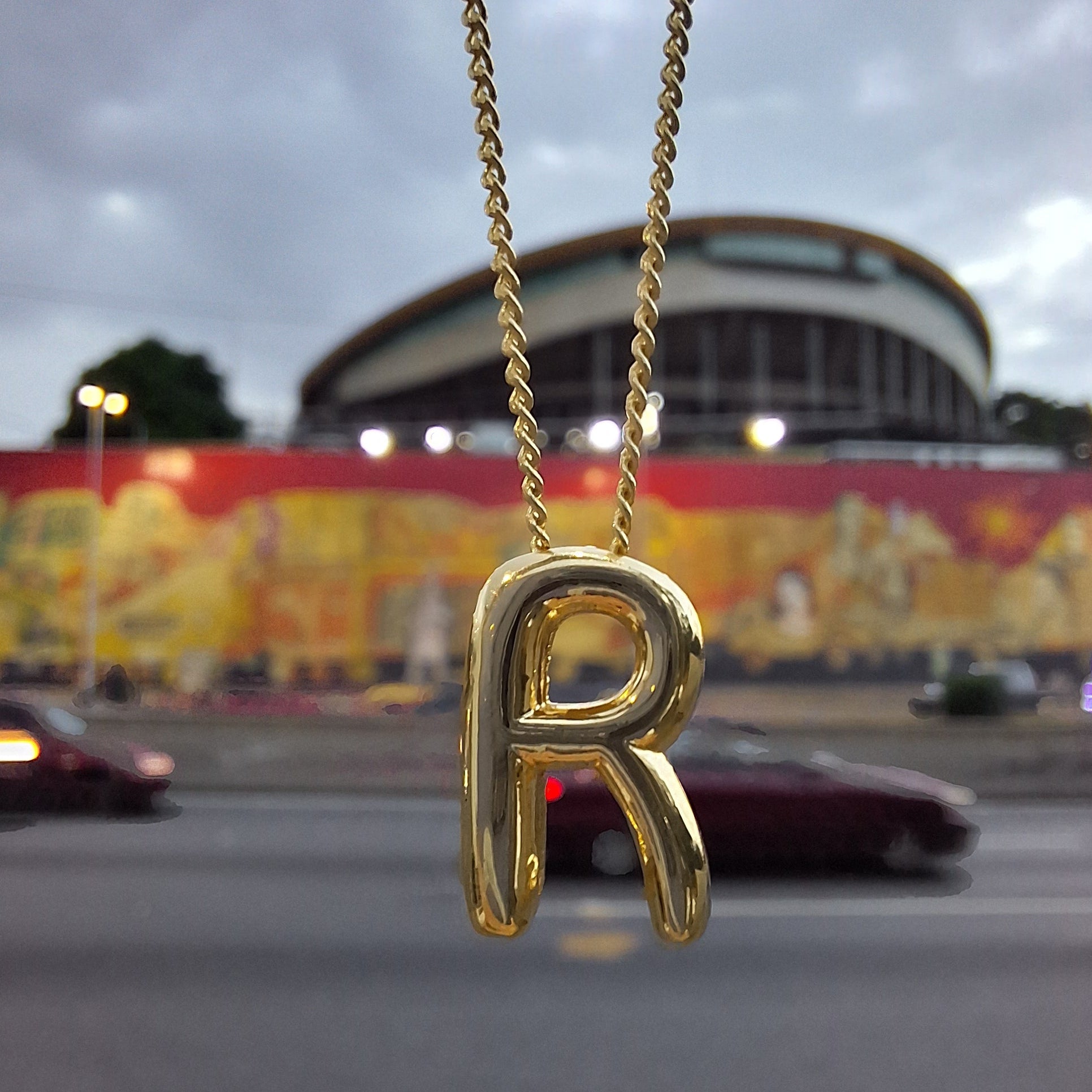 Collar R | Oro Chino Dorado