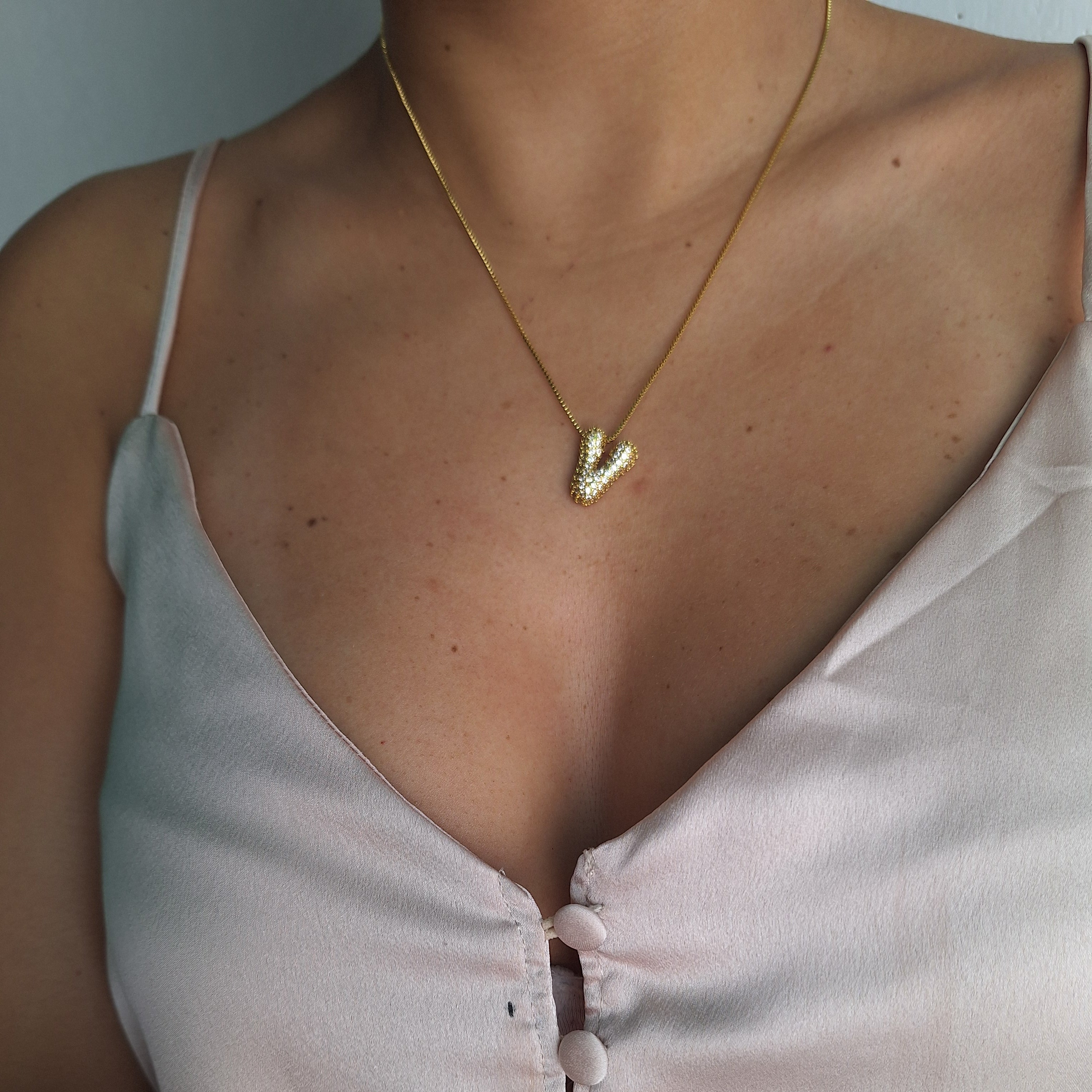 Collar V Brillante | Oro Chino Dorado
