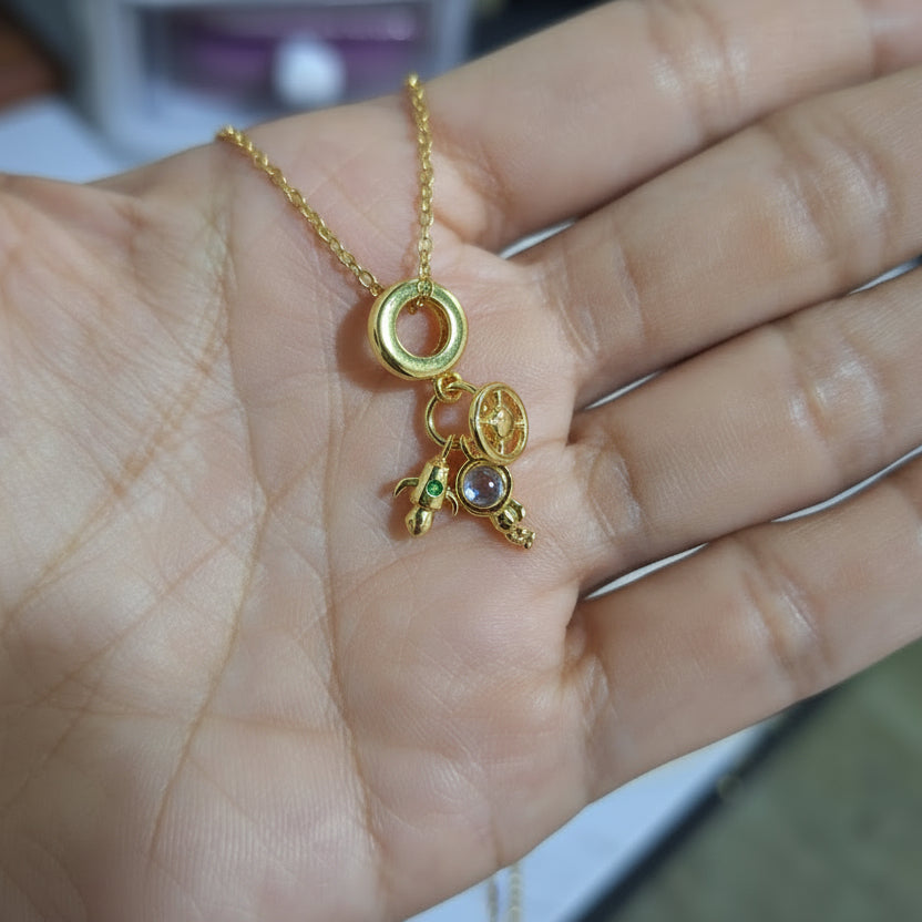 Collar Pandora Astronauta | Oro Chino Dorado