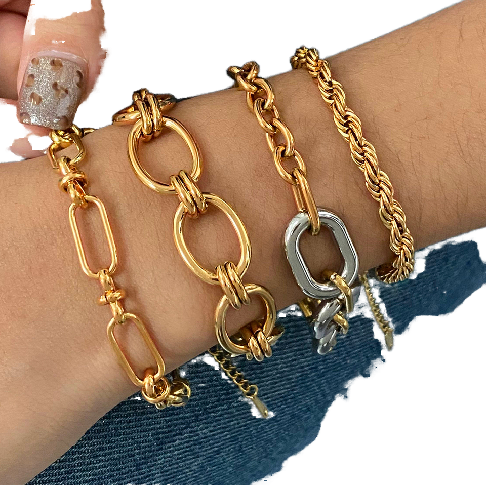 Pulsera De Estilo Clasico Con Detalles De Nudo Metalico Grande | Dorado