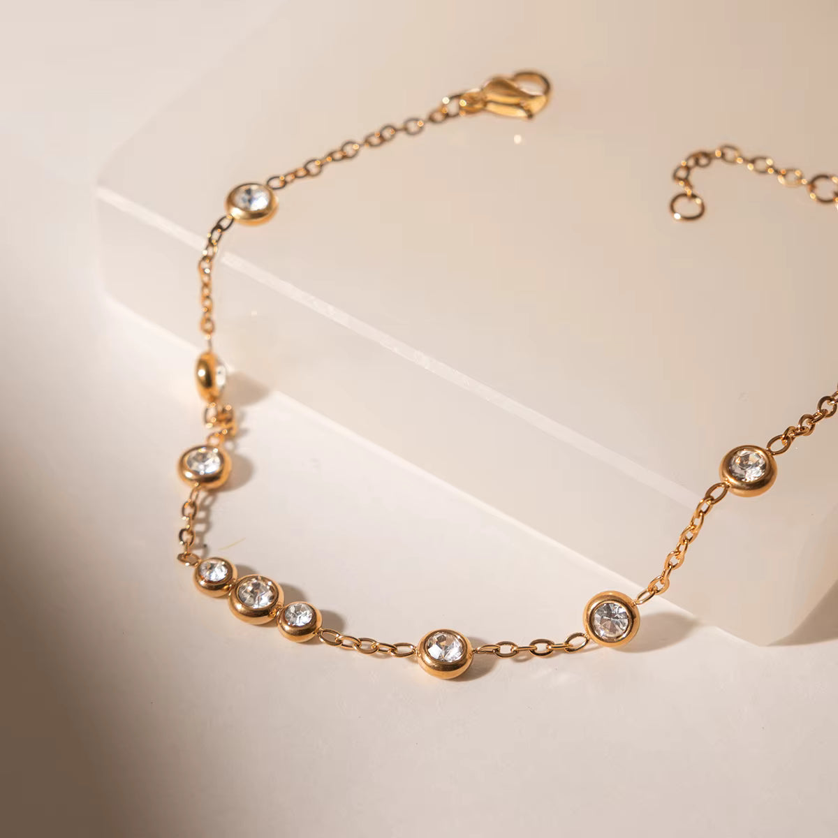 Pulsera Delicada Clásica Brillantes | Dorado