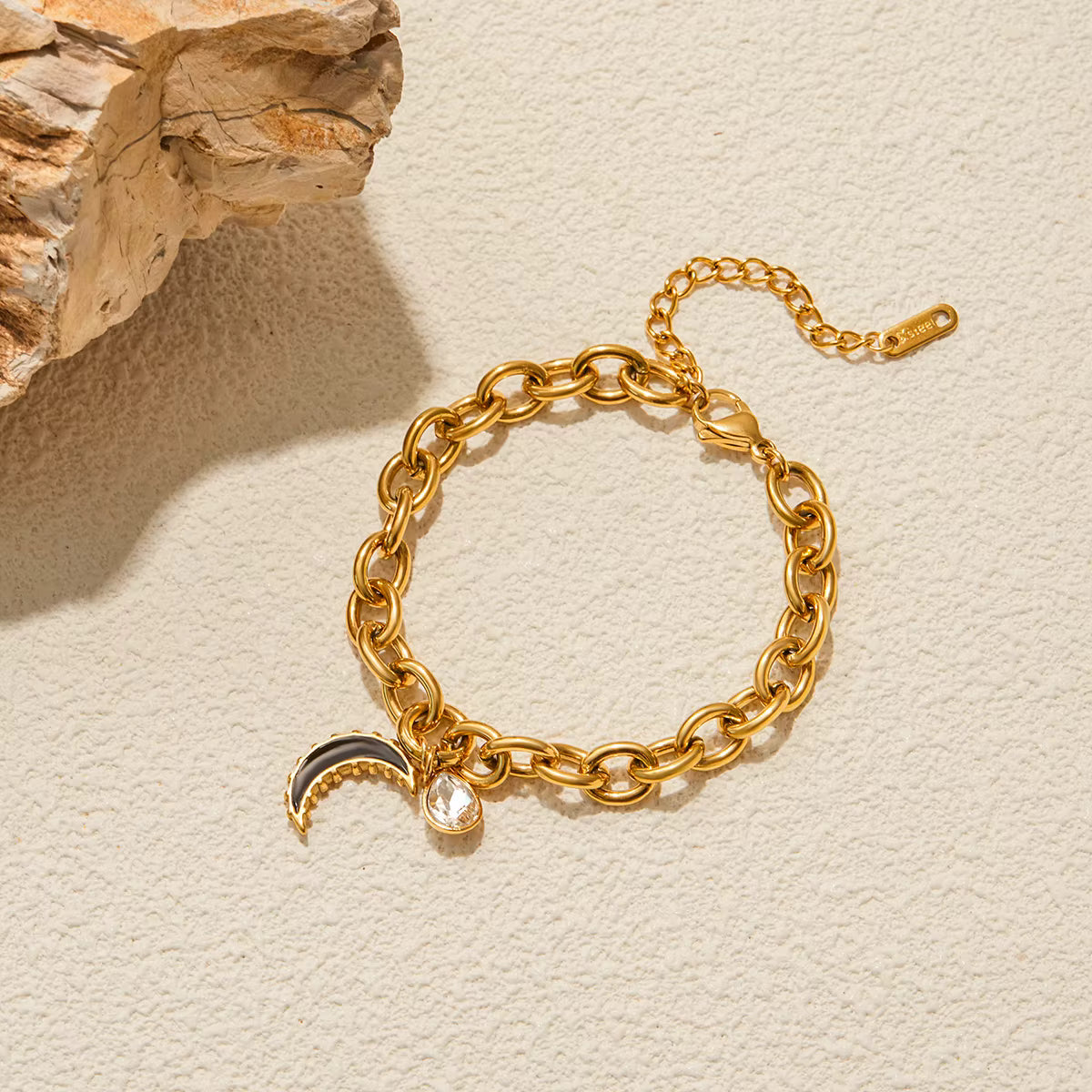 Pulsera Acero Dije Luna negra | Dorado
