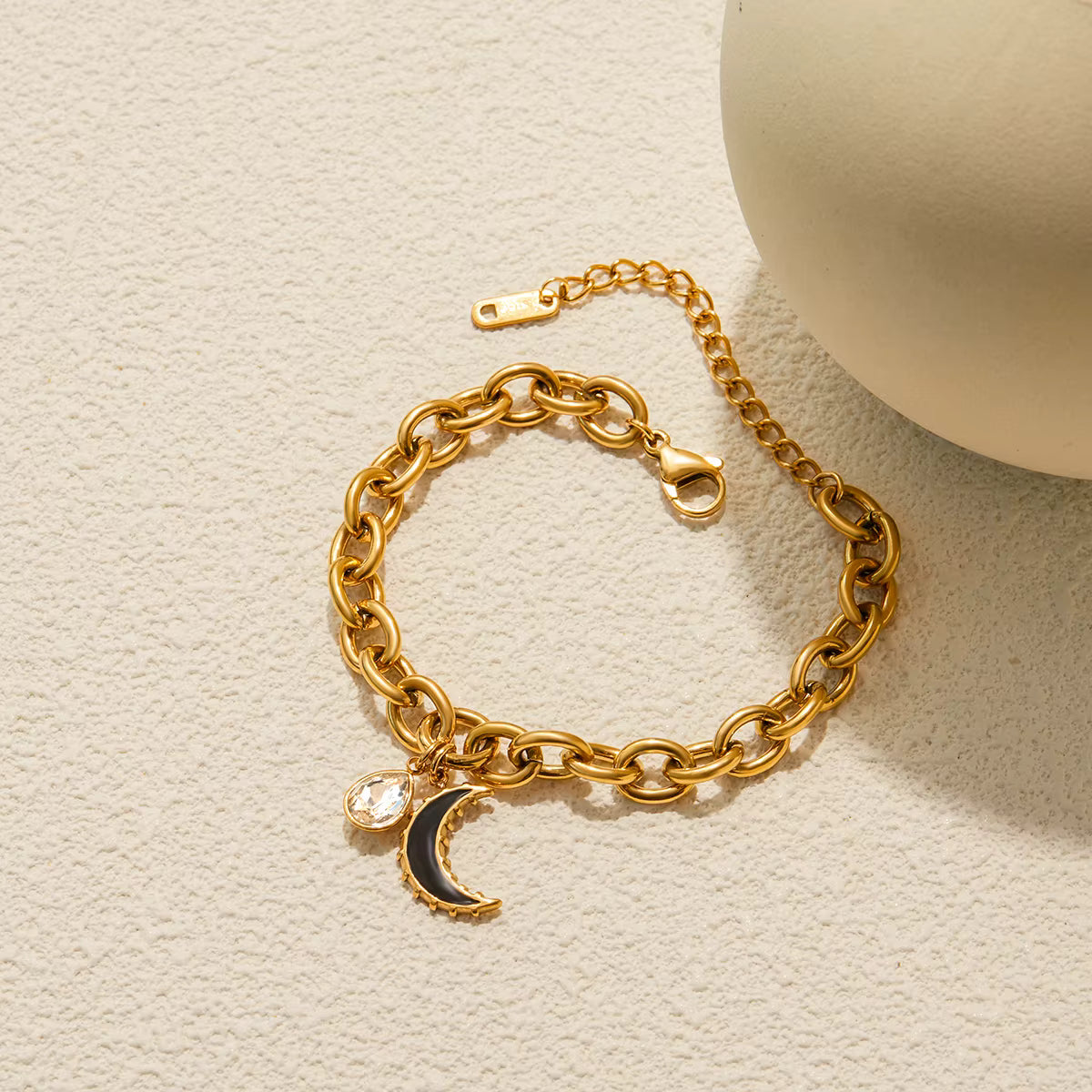 Pulsera Acero Dije Luna negra | Dorado