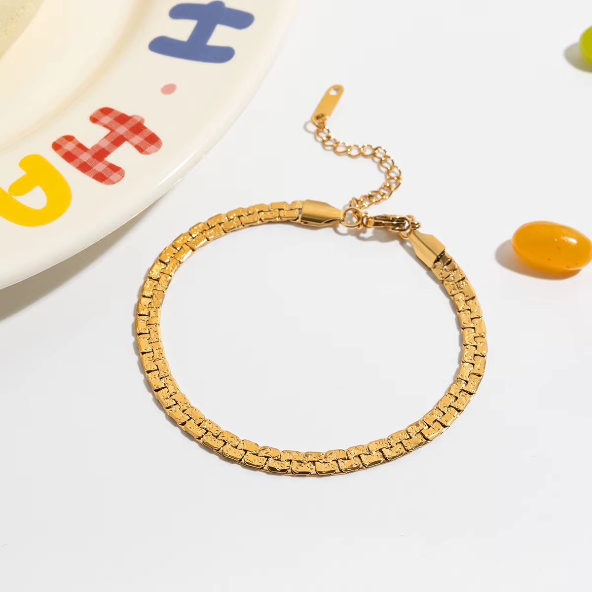 Pulsera De Cadena Plana Con Eslabones Texturizados | Dorado
