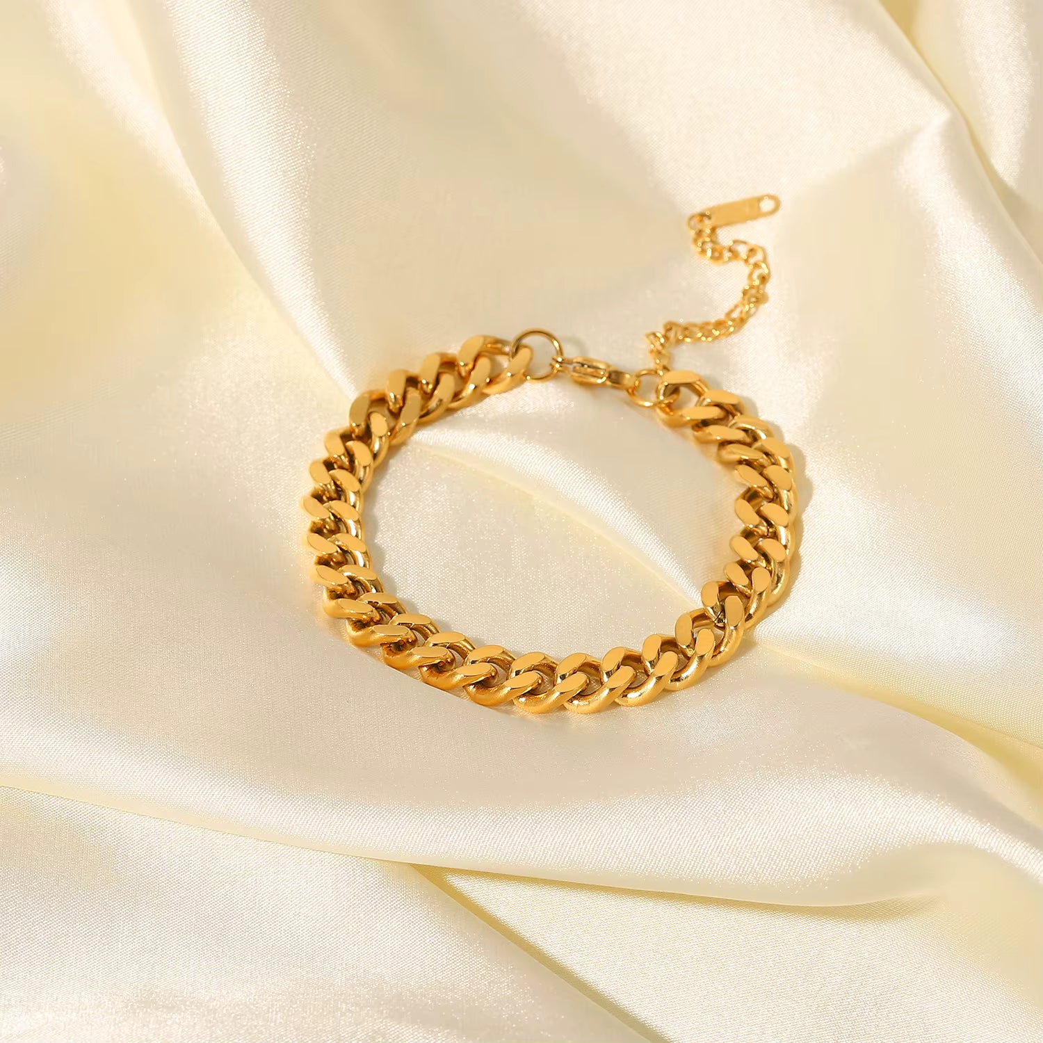 Pulsera Dorada Cubana | Dorado