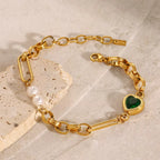 Pulsera De Eslabones Mixtos Con Corazon Verde Y Perlas Blancas | Dorado