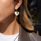 Argollas Con Dije De Corazon Nacarado Y Metal Liquido | Dorado