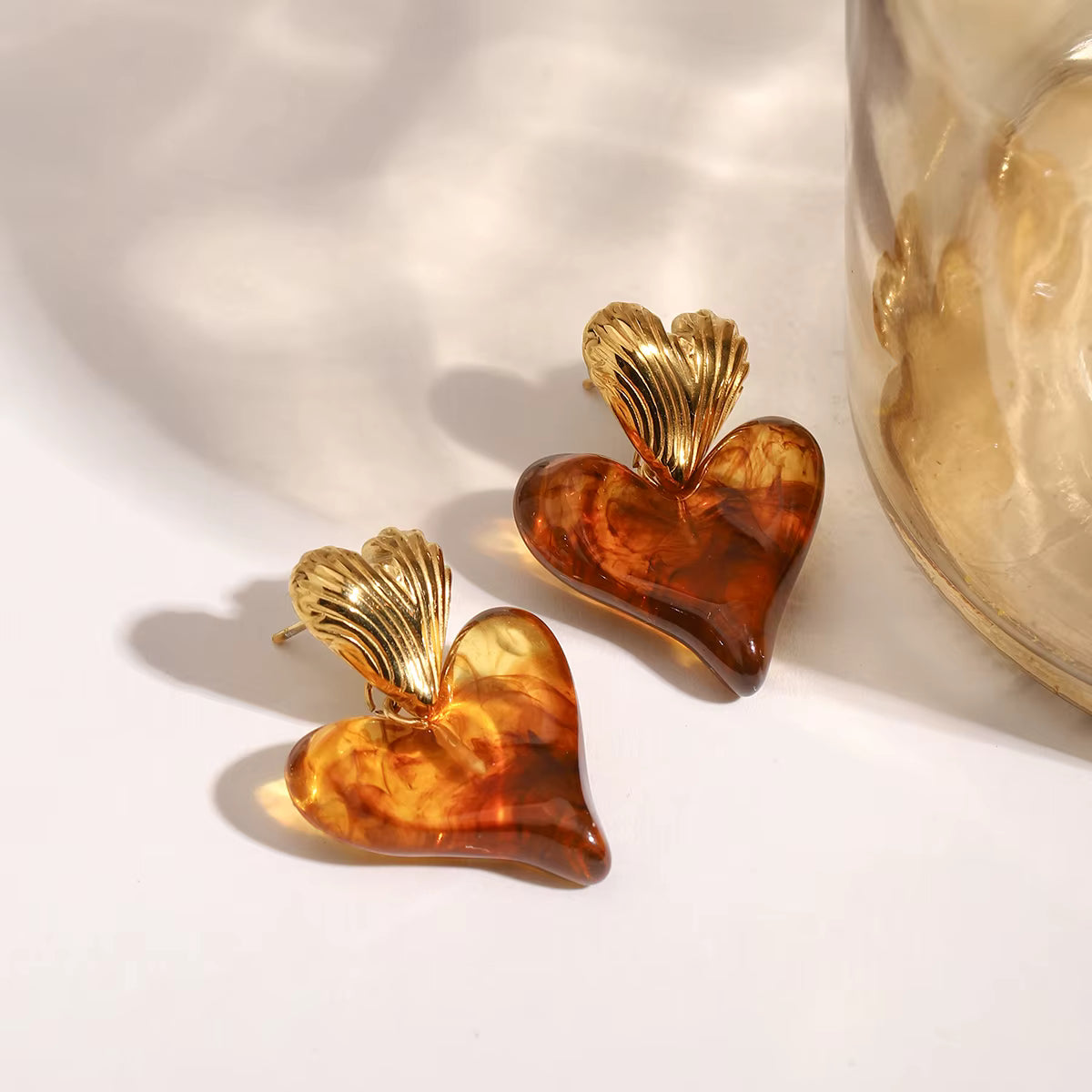 Zarcillo Corazón Nacarado | Dorado
