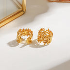 Par Ear Cuff De Perfil Ancho Con Silueta De Coral | Dorado