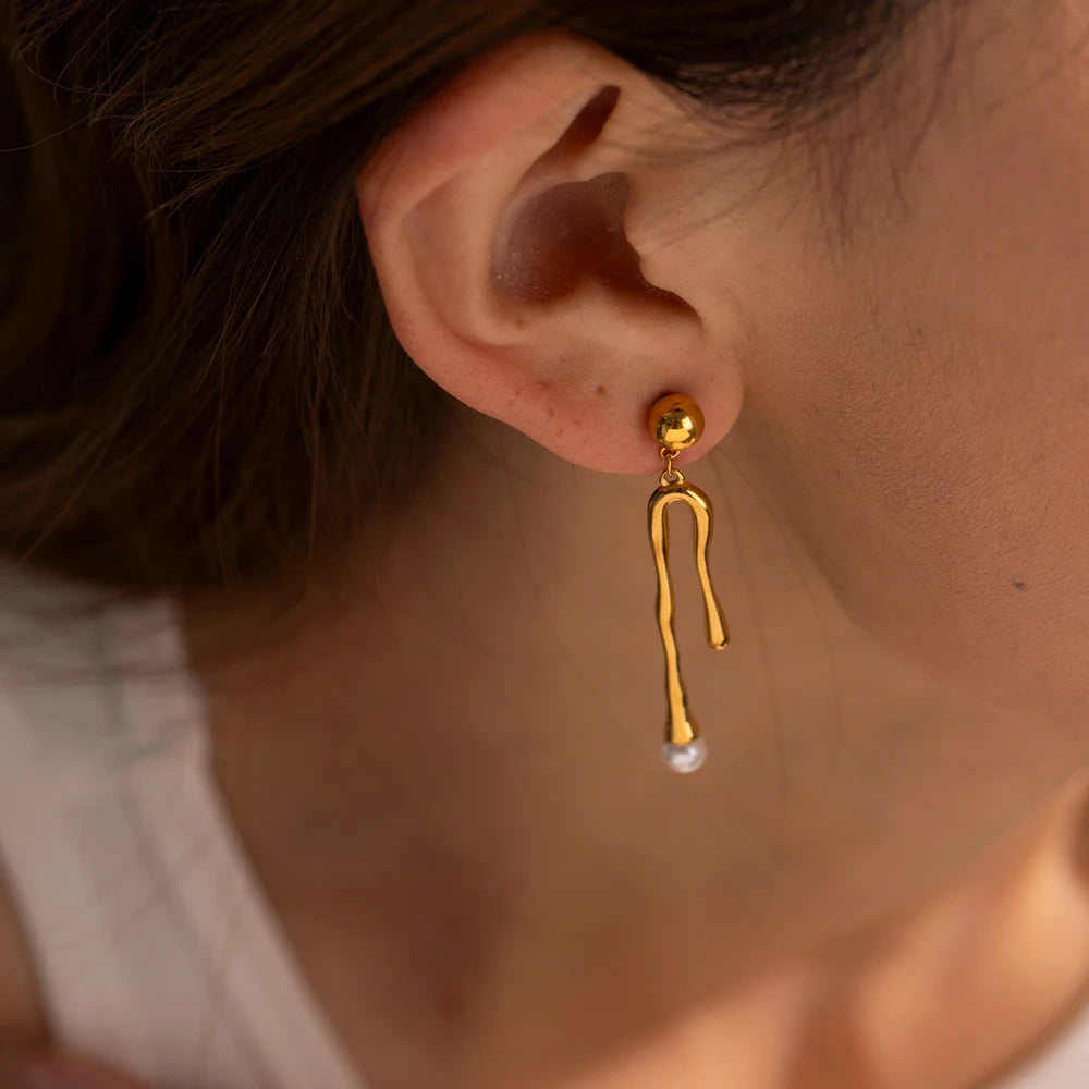 Zarcillo Con Gotas De Oro Y Perla | Dorado