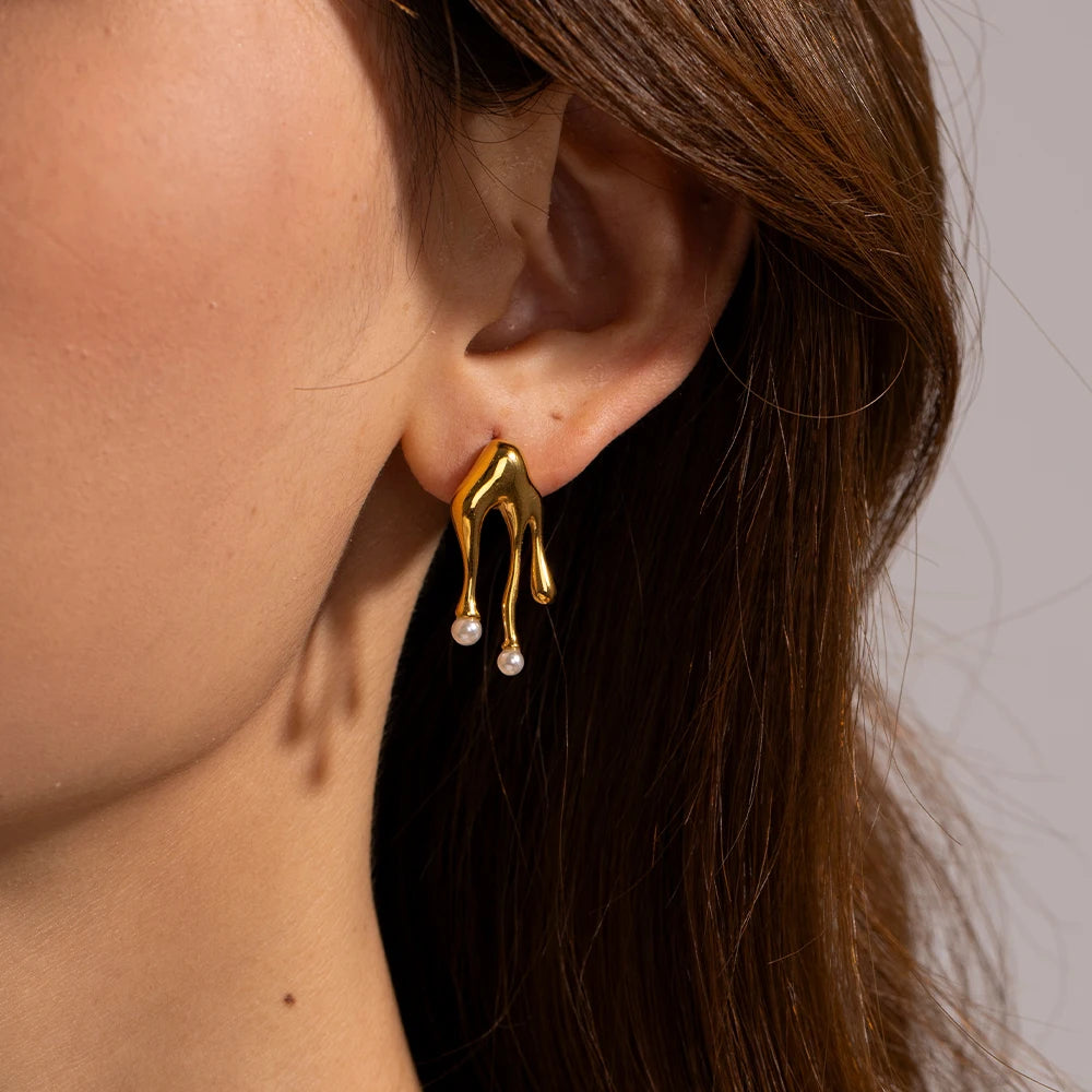 Zarcillo Con Gotas De Oro Y Perla | Dorado