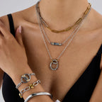 Collar Placa Puntos Dorados | Plateado