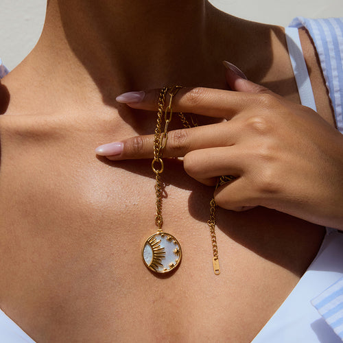 Collar Sol Estrellas En Y | Dorado