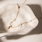 Collar Gota De Cristal Con Circones Incrustados En Cadena Fina | Dorado