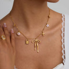 Collar Multi Dijes Lazo | Dorado