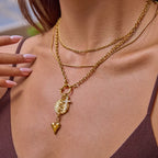 Collar 3 Dijes - Moneda, Cruz y Corazón | Dorado