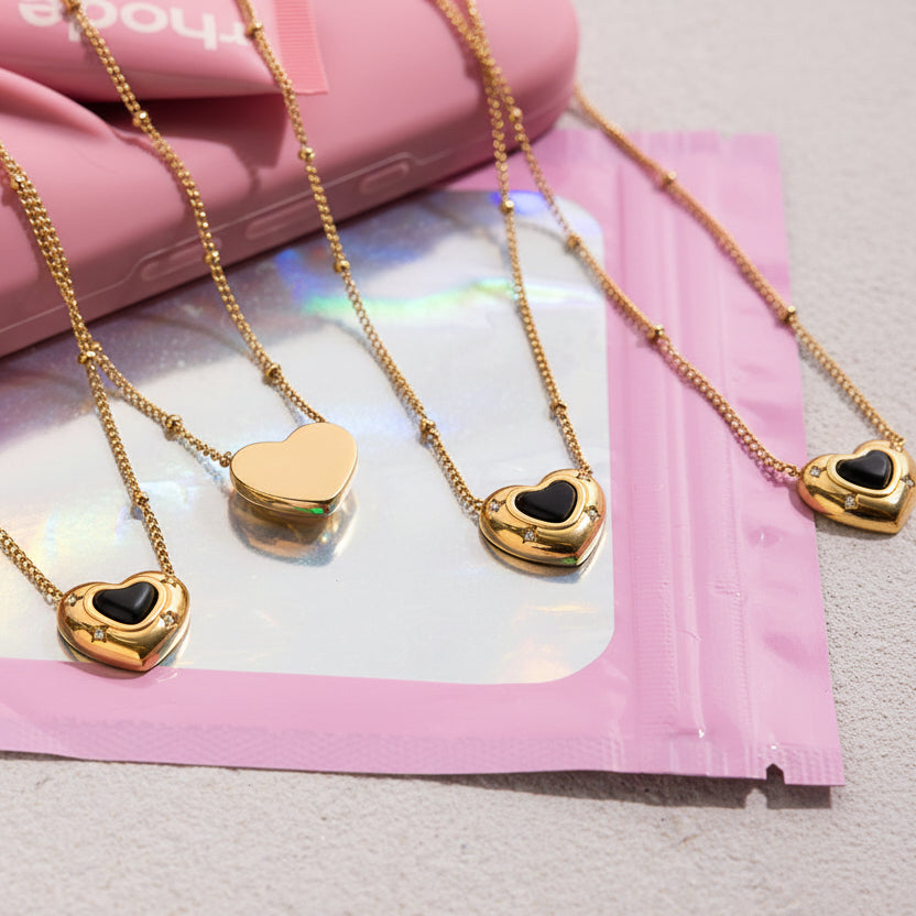 Collar Dije De Corazón Con Piedra Natural Negra | Dorado