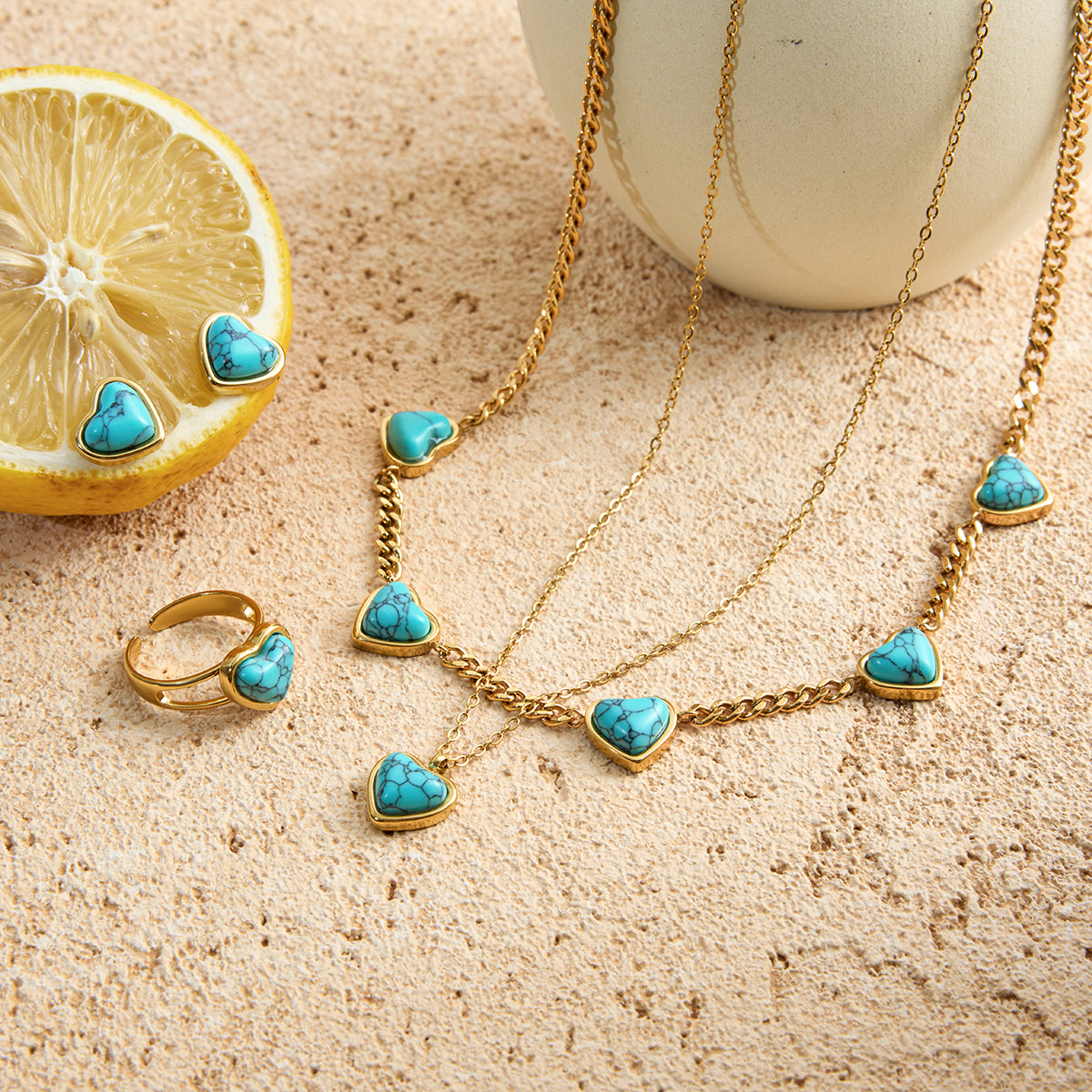 Collar 5 Dijes de Corazón Turquesa | Dorado