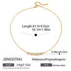 Collar Cadena Elegante con 5 dijes de Corazones Brillantes | Dorado