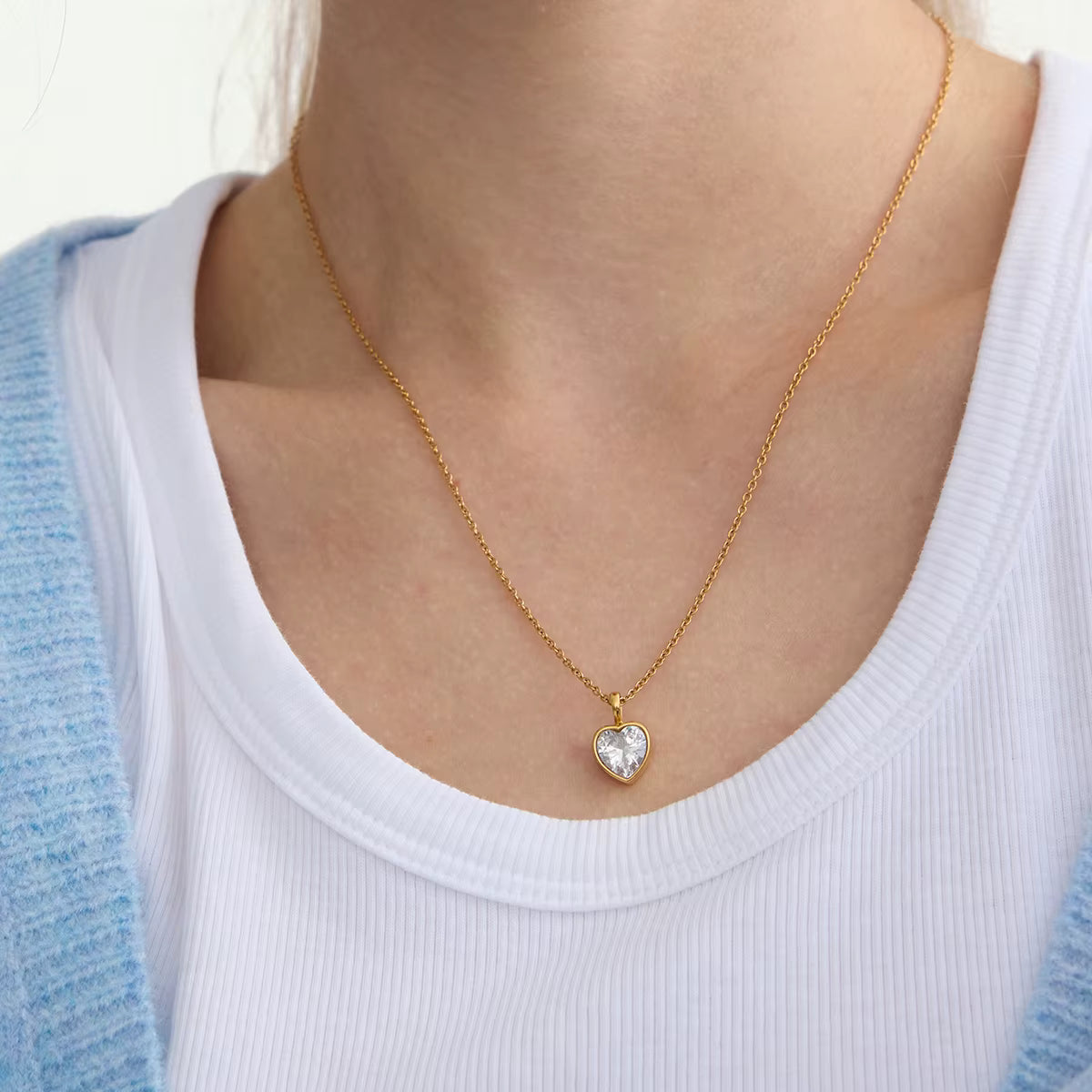 Collar Fino Dije de Corazón Circonita - Dorado