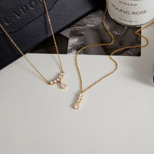 Collar Minimalista Con dije Triple Cristal | Dorado
