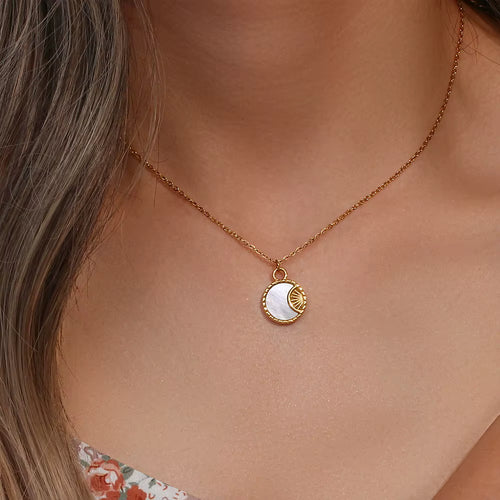Collar Luna Nacarada | Dorado