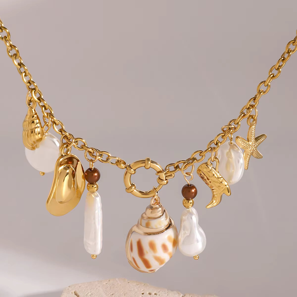 Collar Playero Multidijes Perla Caracol - Dorado