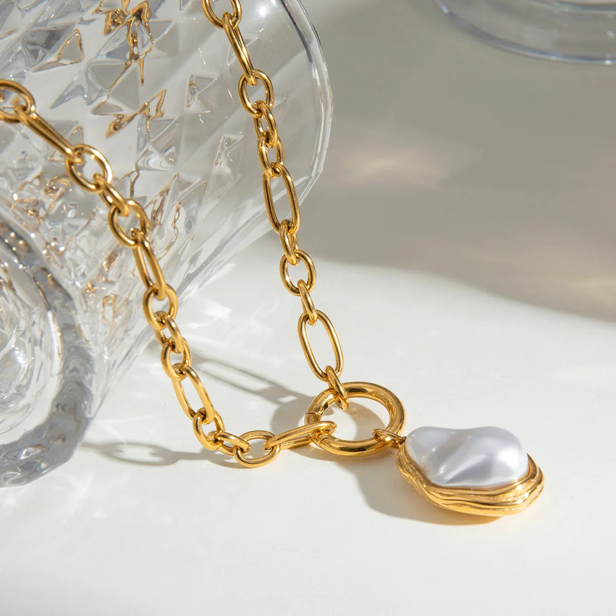 Collar De Eslabones Ovalados Con Perla Barroca | Dorado
