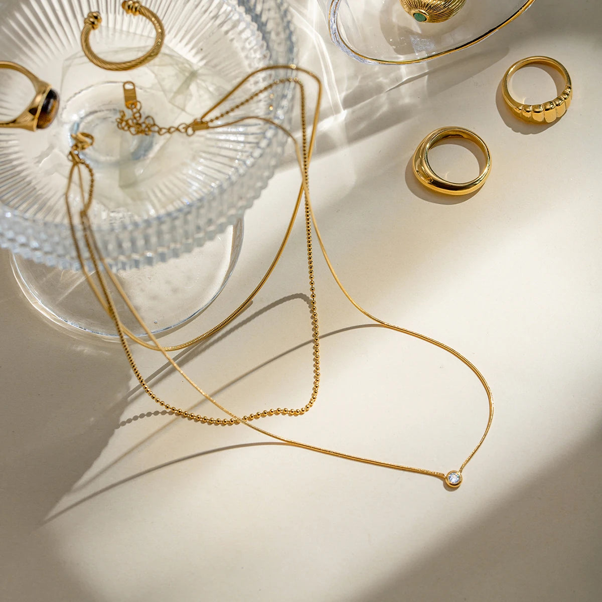 Collar Triple Capa Con Punto De Luz En Circón Minimalista | Dorado