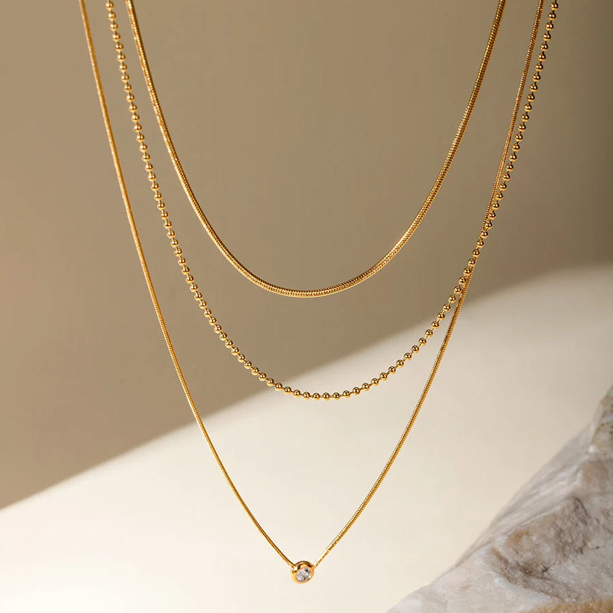 Collar Triple Capa Con Punto De Luz En Circón Minimalista | Dorado