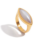 Anillo Nacar Blanco En Corte Marquesa | Dorado