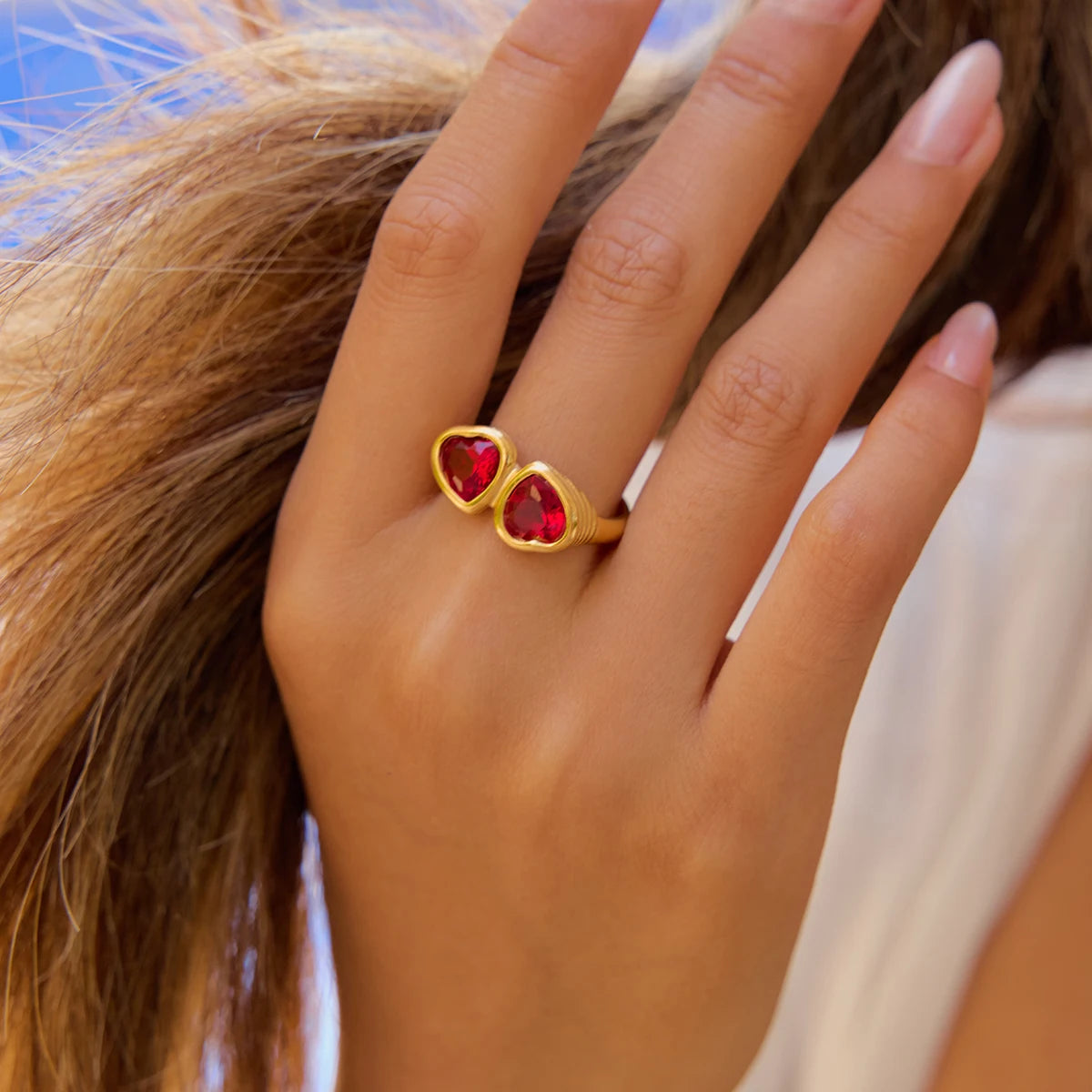 Anillo Doble Gema De Corazon Rojo | Dorado