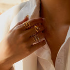 Anillo Con Diseño De Serpiente Envolvente Y Acabado Liso | Dorado