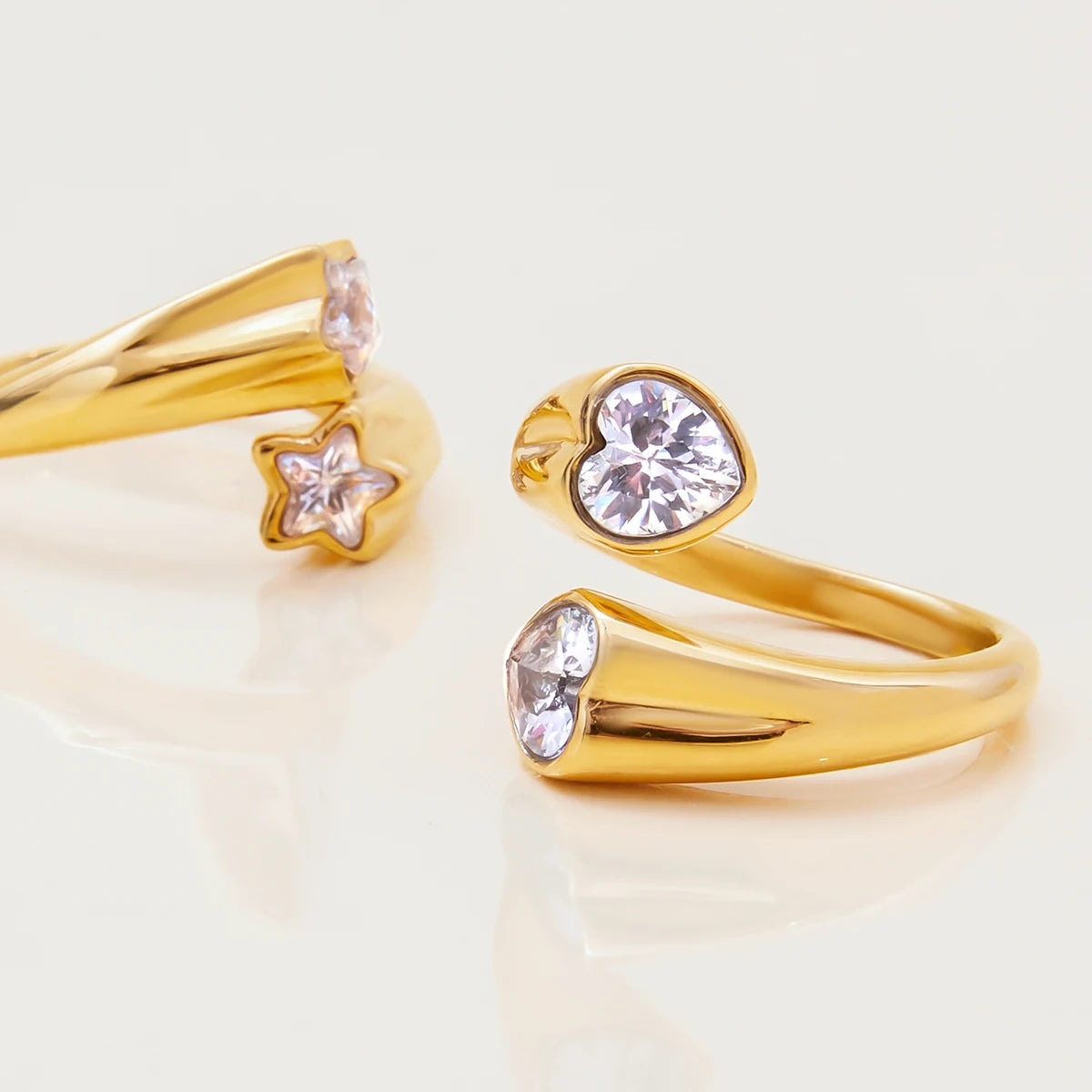 Anillo Dos Corazones Brillantes | Dorado