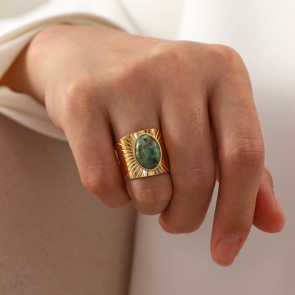 Anillo Piedra Verde Oscuro | Dorado