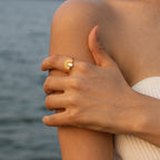 Anillo Medio Sol Piedra Blanca | Dorado