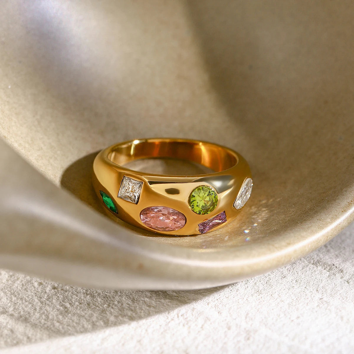 Anillo Chunky Con Circornia De Colores | Dorado