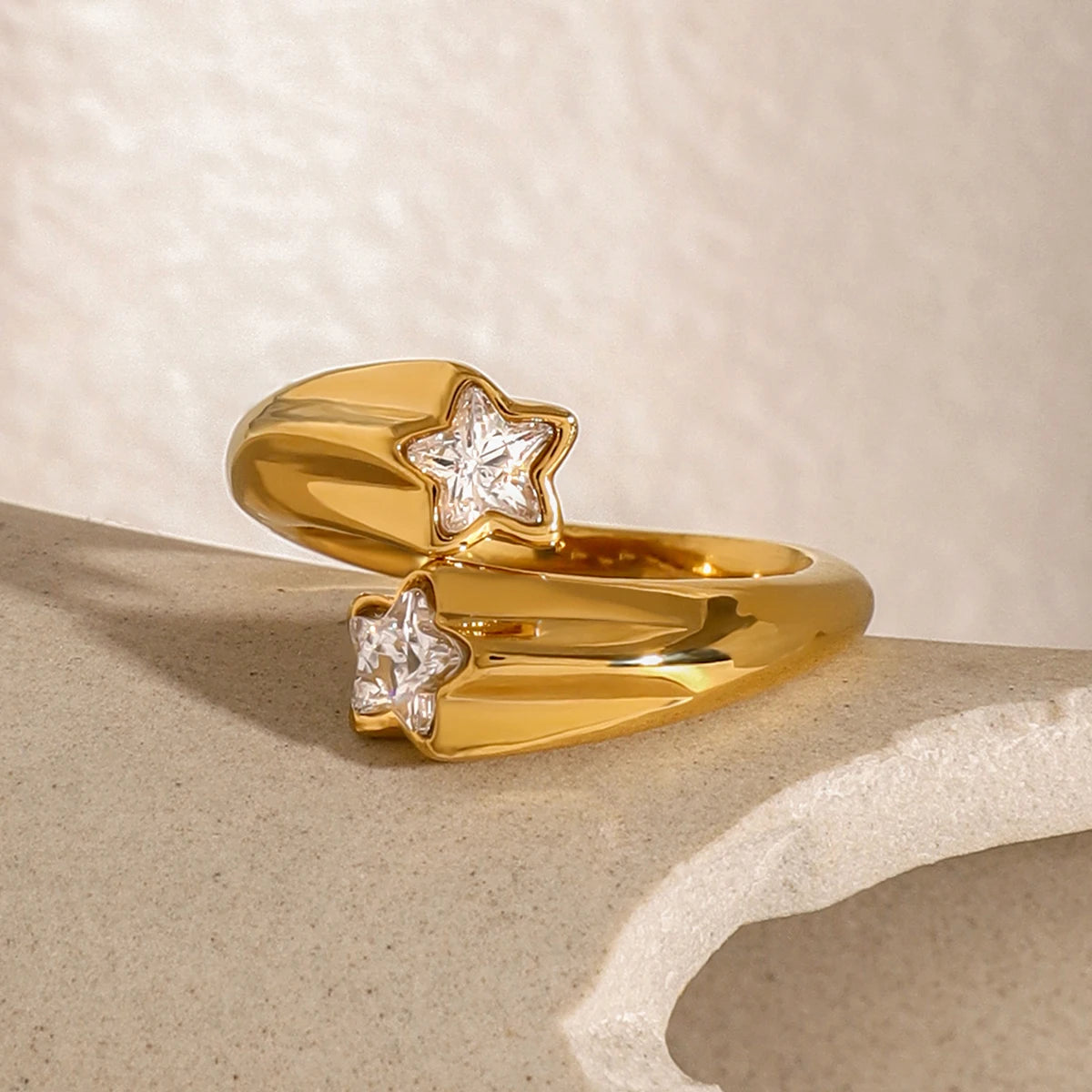 Anillo Dos Estrellas Brillantes | Dorado