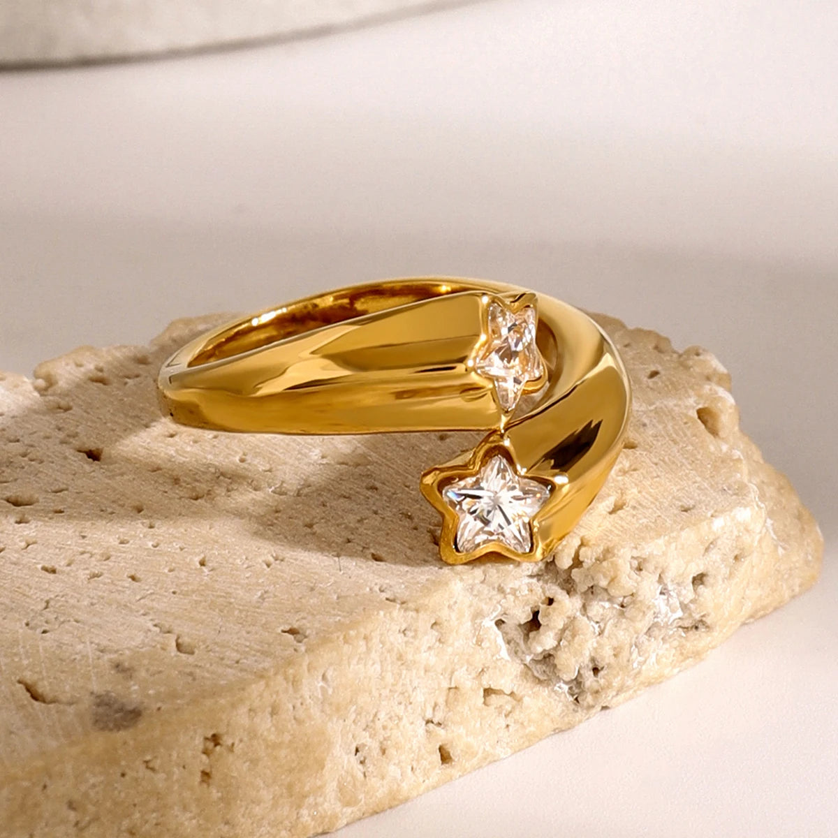 Anillo Dos Estrellas Brillantes | Dorado
