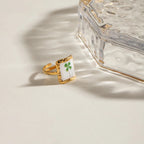 Anillo Cuadrado Resina Flor Verde | Dorado