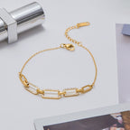 Pulsera Con Eslabones Clip Y Pavé De Cristales | Dorado