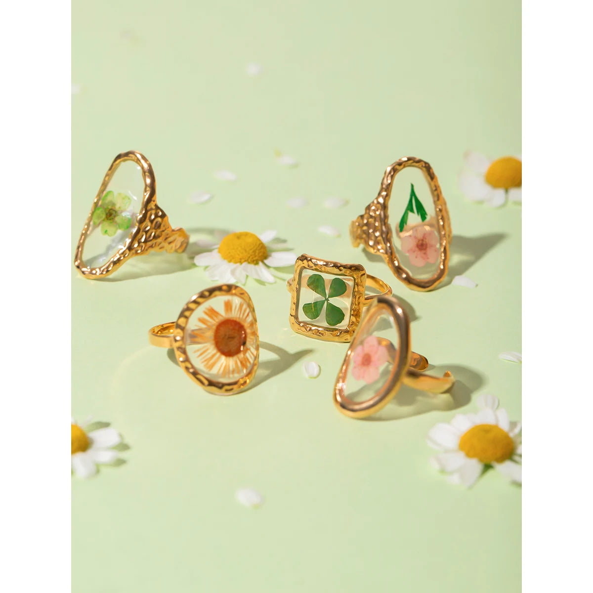 Anillos Ovalados de Resina Floreados | Dorado