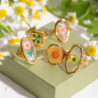 Anillos Ovalados de Resina Floreados | Dorado