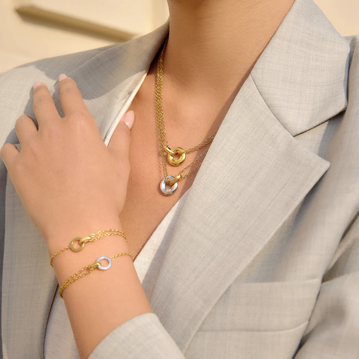 Collar Doble Capa Con Cadena en O de Doble Anillo | Dorado