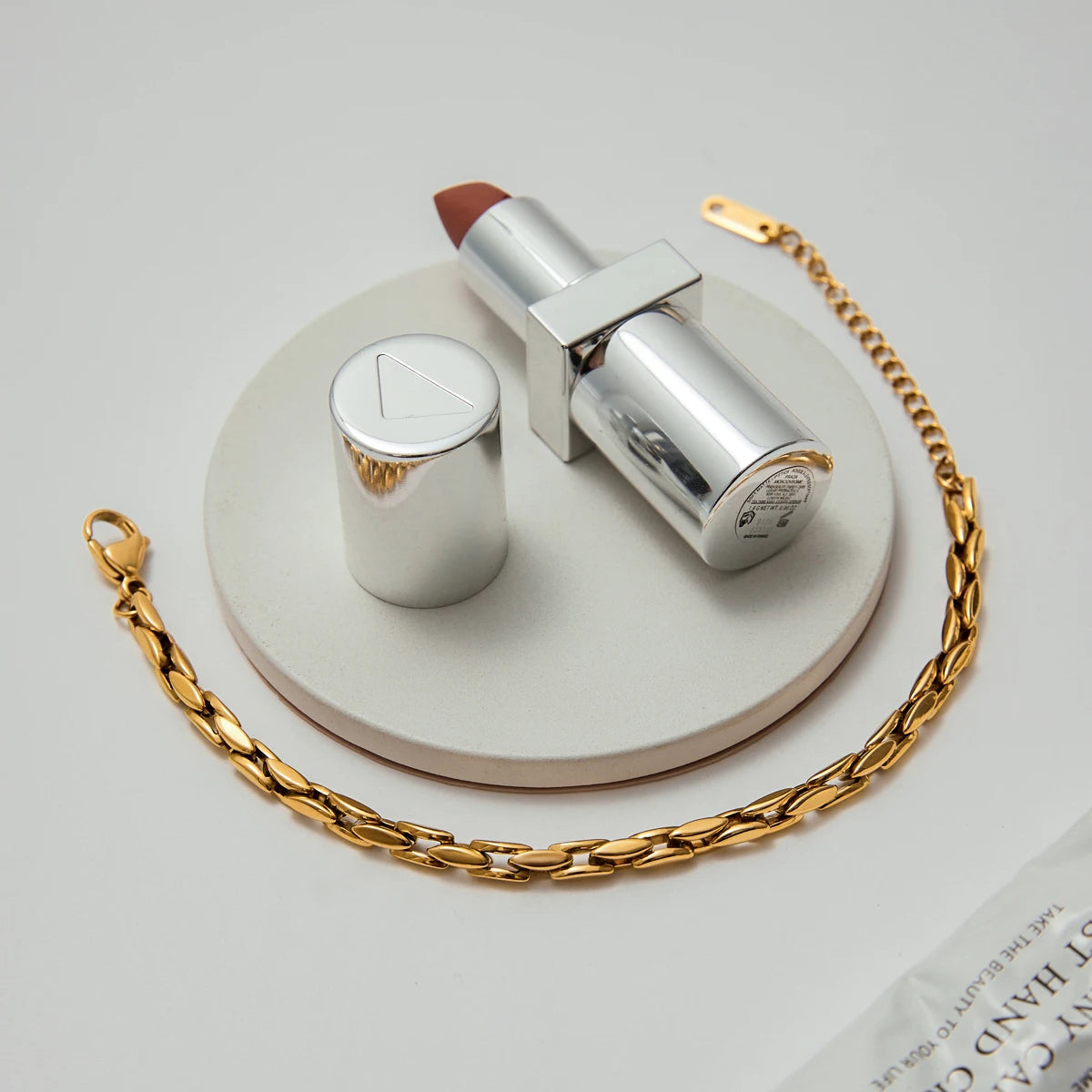 Pulsera Con Eslabones Ovalados Y Relieve Entrelazado | Dorado