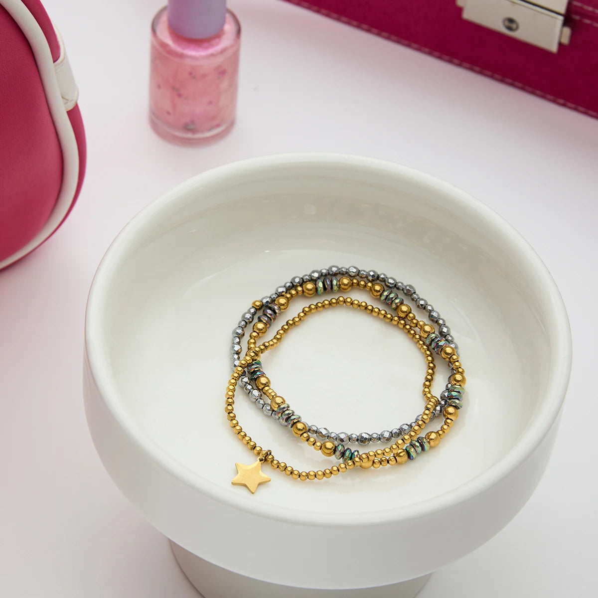 Pulseras Elásticas con Cuencas Facetadas y Dije de Estrella | Dorado y Plateado