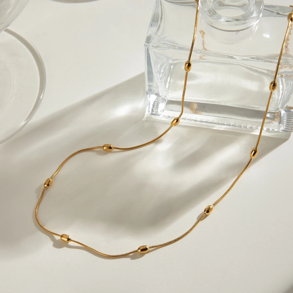 Collar Esferas Ovaladas En Cadena Estilo Serpiente | Dorado