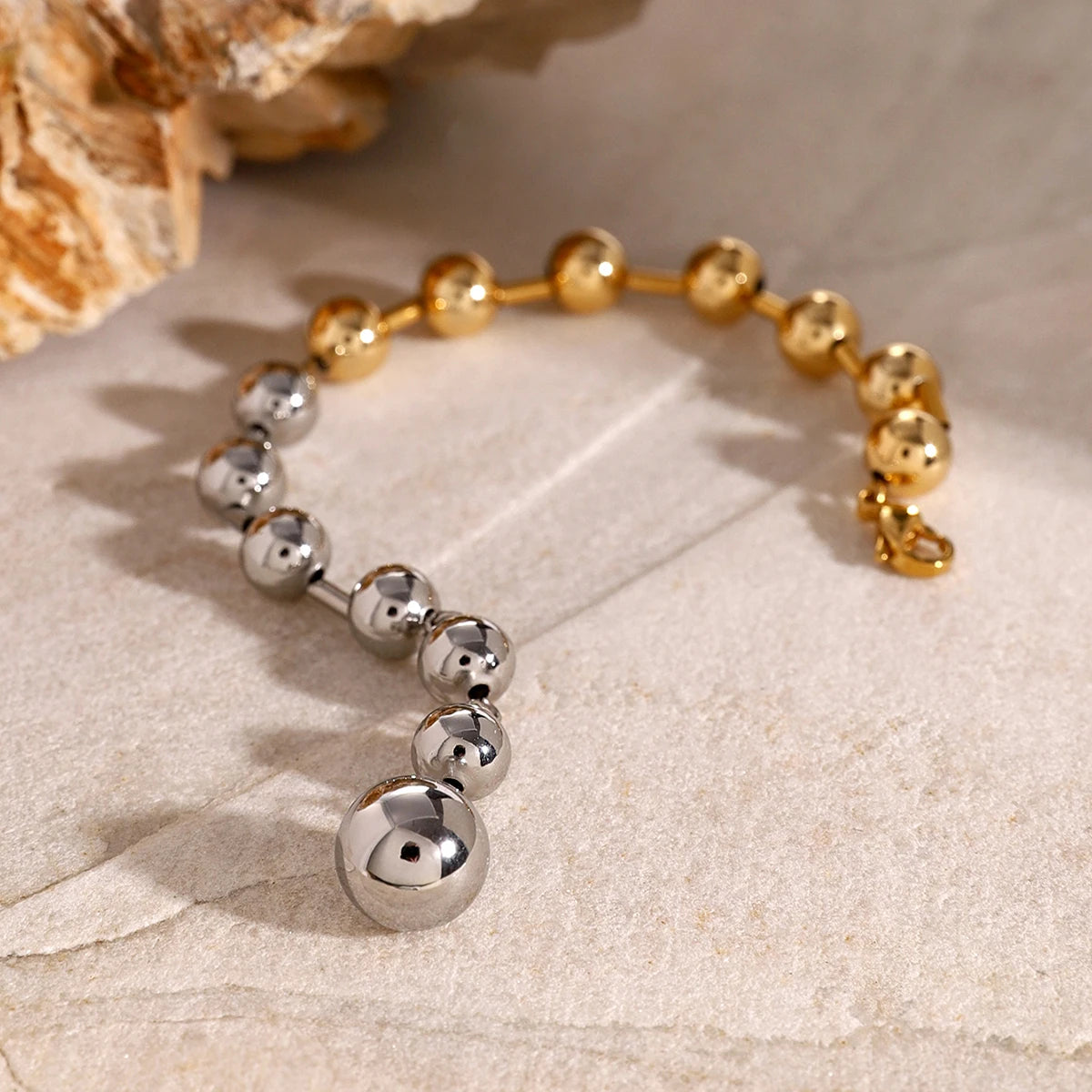 Pulsera De Cuentas Esfericas Con Cierre De Mosqueton | Bicolor