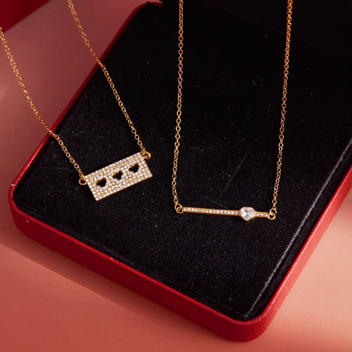 Collar Dije Horizontal Linea Corazon | Dorado