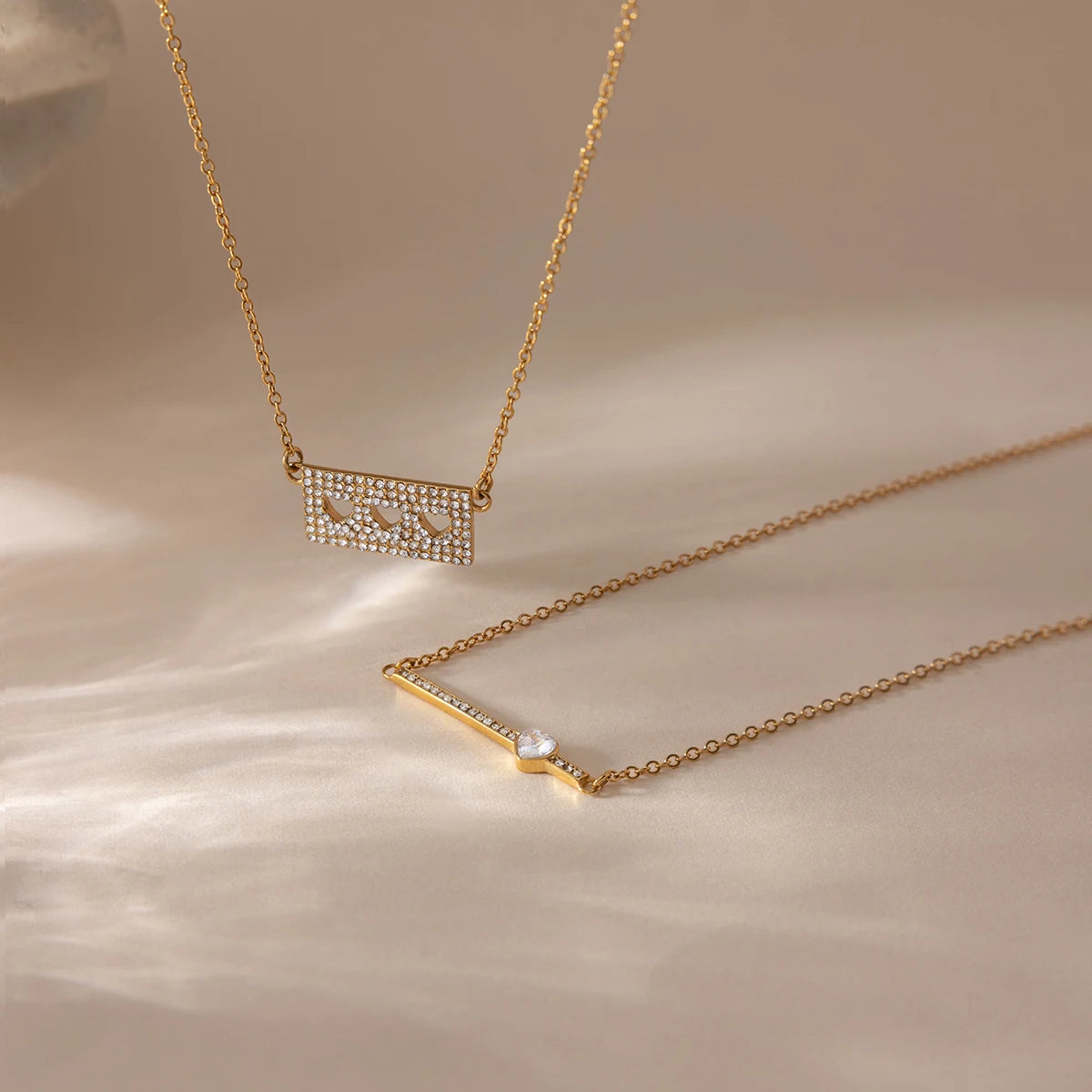 Collar Dije Horizontal Linea Corazon | Dorado